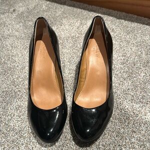 Like new!! Patent leather round toe black wedge heel